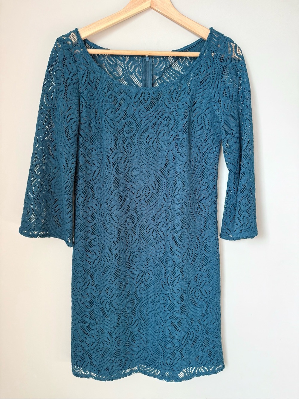 Muse Teal Lace Shift Dress with Three-Quarter Sleeves